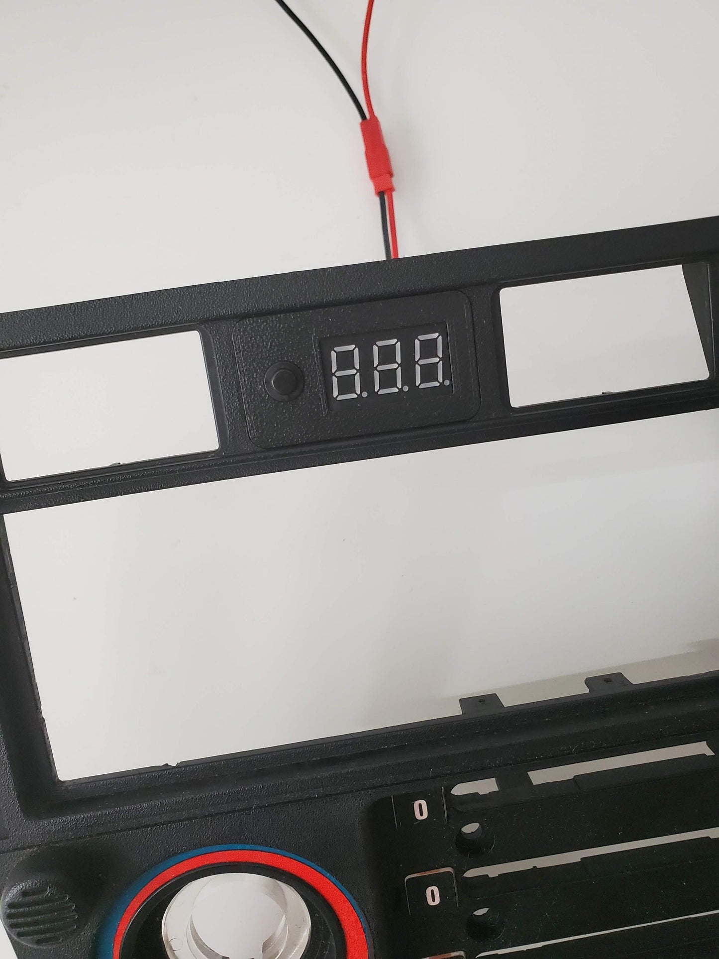 E30 Dashboard Voltmeter